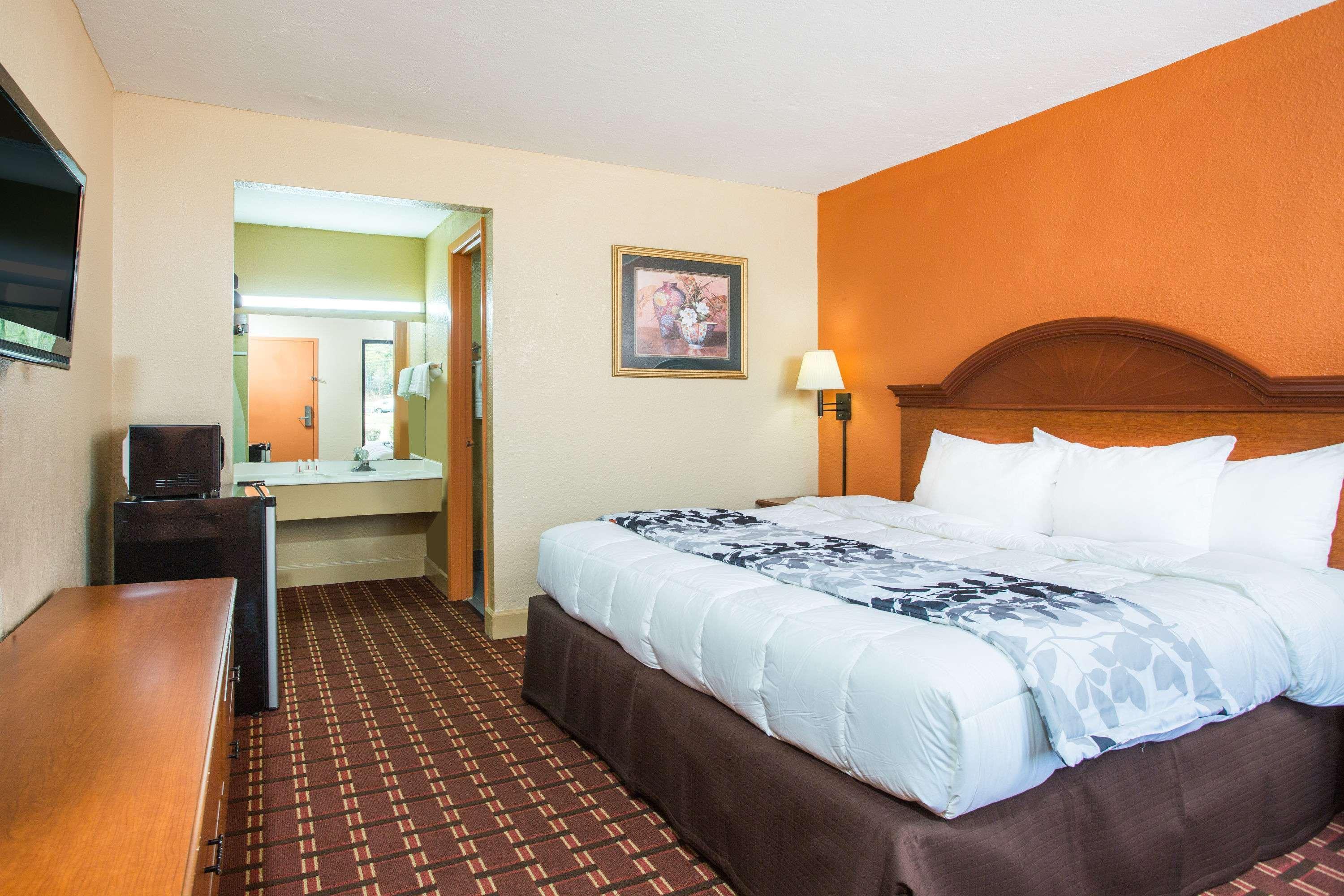Days Inn By Wyndham Athens Eksteriør bilde