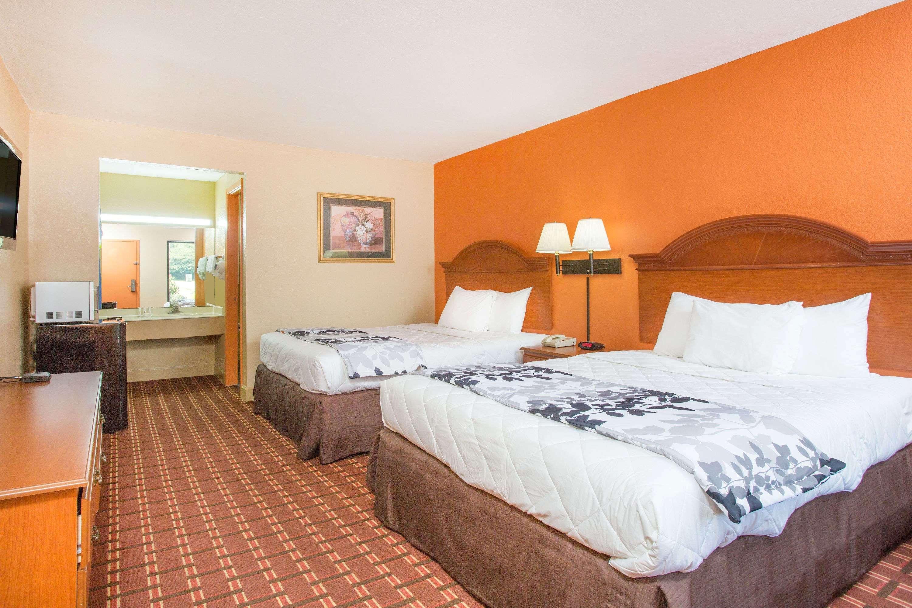 Days Inn By Wyndham Athens Eksteriør bilde